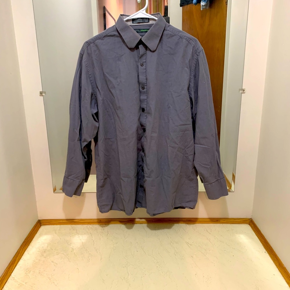 Men’s button down, long sleeve